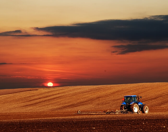 Autonomous Farming - Autonomous tractors
